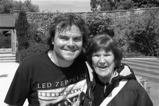 Peggy with Jack Black in 2009 at the Pleasure Garden at Blenheim Palace, England